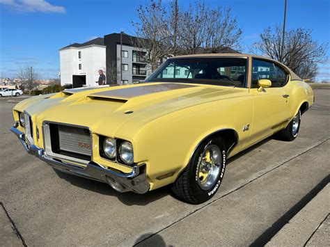 1972 Oldsmobile Cutlass | Chip Wynn Motors