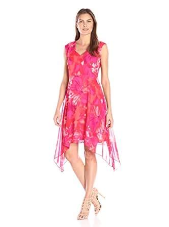 Buy Sandra Darren Women's Extended Shoulder Printed Chiffon Sharkbite ...