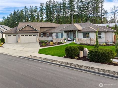 MLS#2482551: 155 Mountain Crest Lane, Eatonville, WA 98328