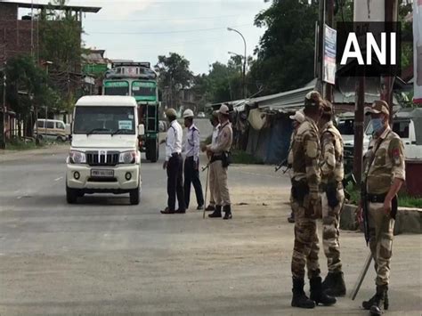 COVID-19: Police deployed at various places in Manipur's Imphal after ...
