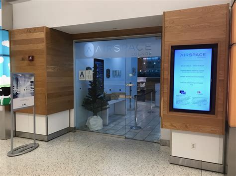 Review: Airspace Lounge New York JFK (Terminal 5) - Live and Let's Fly