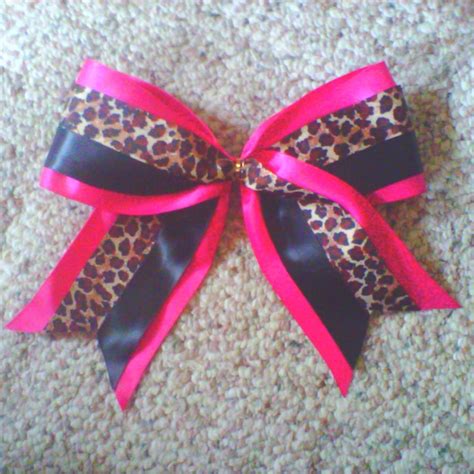 How to Make Cheer Bows Easy 的图像结果
