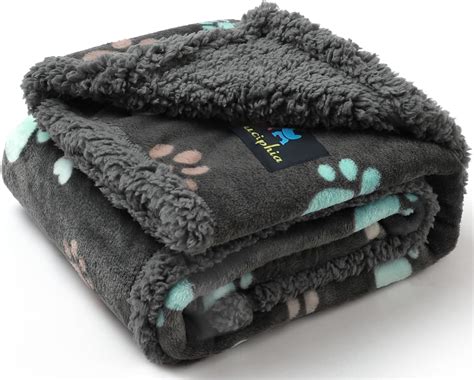 Amazon.com: Luciphia Waterproof Pet Blankets for Couch Sofa Bed Cover ...