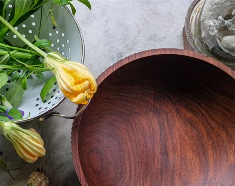 Nami Bowl – Wood and Salt