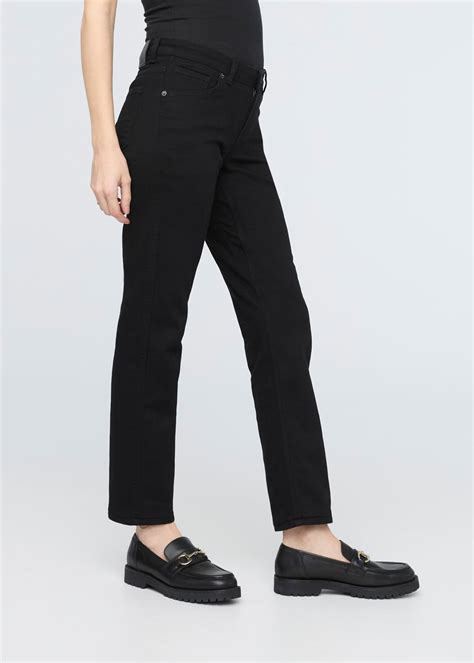 Women's Relaxed Fit Black Stretch Jeans