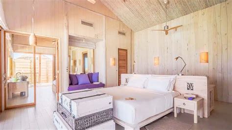 Ananya Panday is staying in this exotic resort in Maldives that costs ...