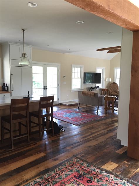 How Do You Pick the Right Widths for your Hardwood Floors? - Artisan ...