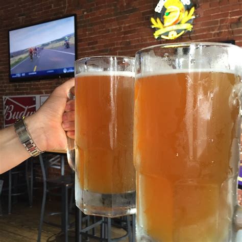 EMERSON BIGGIN'S SPORTS BAR AND GRILL, Wichita - Restaurant Reviews ...