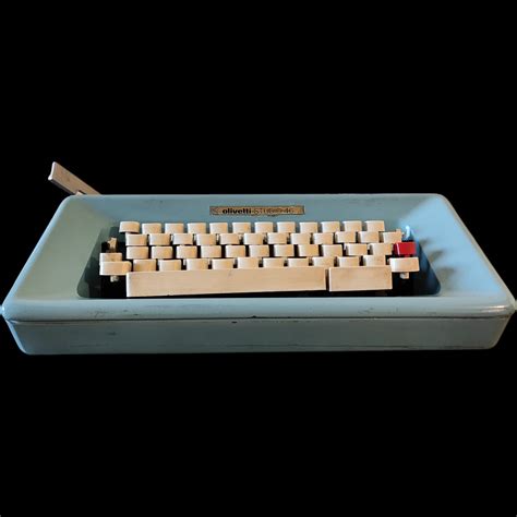 Olivetti Studio 46 Typewriter – Universal Typewriter Co
