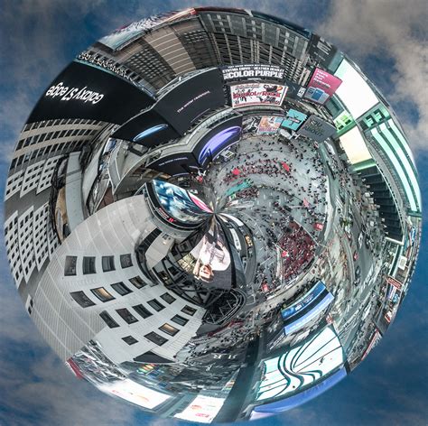 Round World 的图像结果