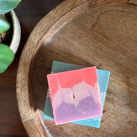 Lavender Haze - Lavender, Bergamot & Patchouli Cold Process Soap - Pac ...