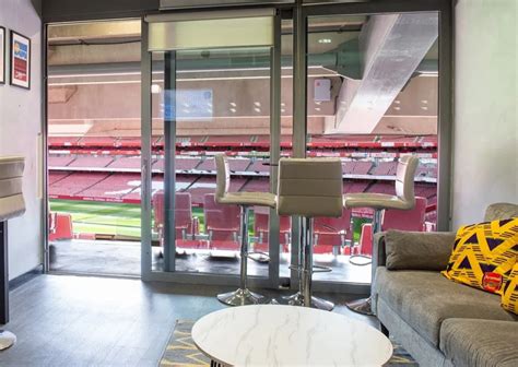 Seasonal Hospitality Boxes | Prices & Packages | AFC | Arsenal