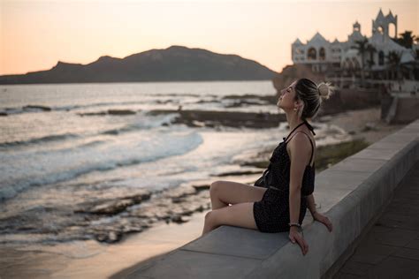 Bikini Inception Parents Guide | sdb3ano silvia helena