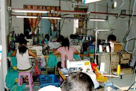 中国最大的情趣内衣生产基地，一年寄2千万件快递，年营收20个亿_灌云县