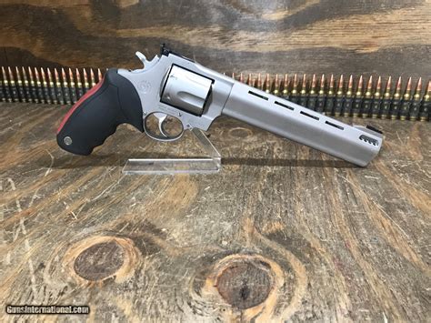 TAURUS RAGING BULL