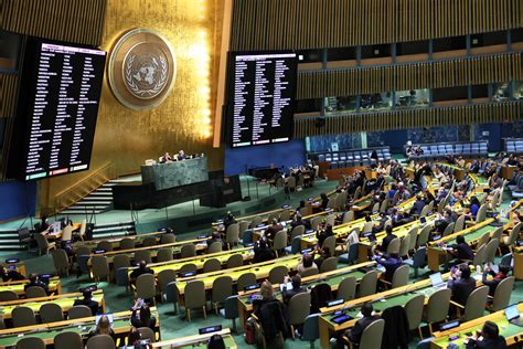 UN adopts resolution urging Russia to pay reparations to Ukraine | Daily Sabah