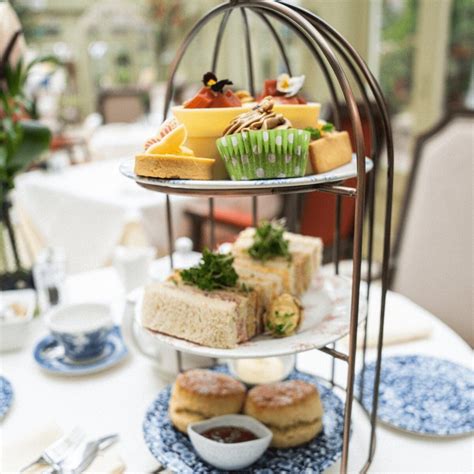 Dining at Coombe Abbey - The Avenue at Coombe