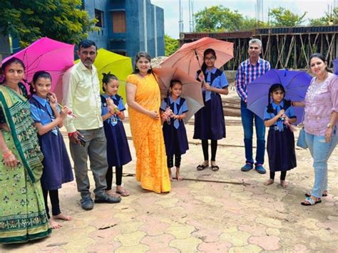 Sisters of Tattvamashi Shaktisamuth distributed umbrellas on the ...