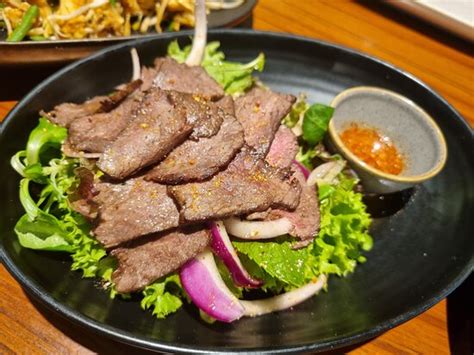 SOM KITCHEN EATERY - TWIN TOWERS, Vienna - Favoriten District ...