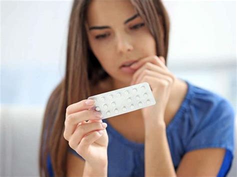 ड्रिप्रेशन से लेकर आंखों की रोशनी कम होने तक... Birth Control Pills के ...