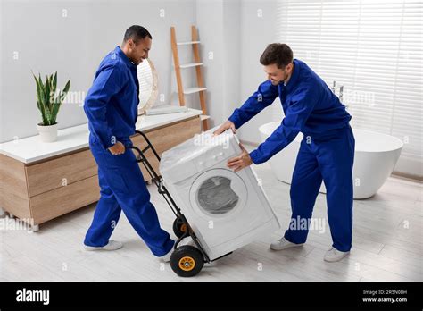 Moving Washing Machine 的图像结果