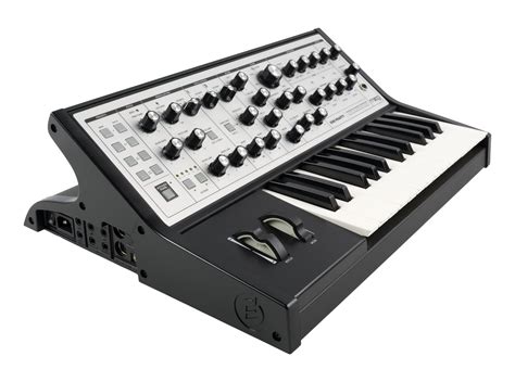 MATRIXSYNTH: Moog Sub Phatty Analog Synthesizer