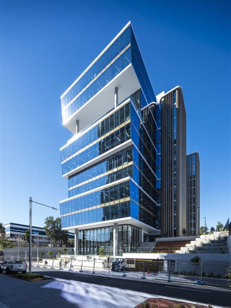 Aluminium Cladding High-Rise Installation 的图像结果