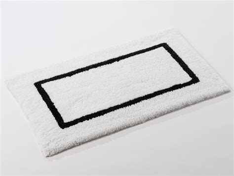 Karat Bath Rug - Plush Black & White Luxury
