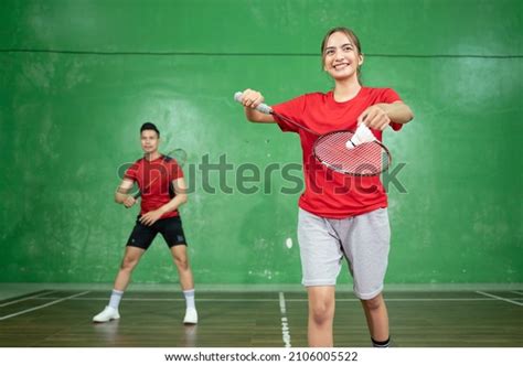 Play Badminton 的图像结果