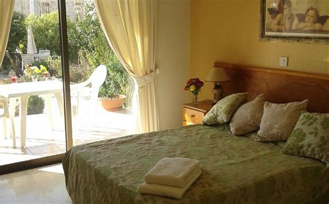 ARILENA HOLIDAY APARTMENTS (Paphos) - Apartment Reviews, Photos, Rate ...
