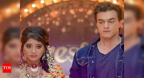 Yeh Rishta Kya Kehlata Hai's Naira and Kartik recreate Hema Malini ...
