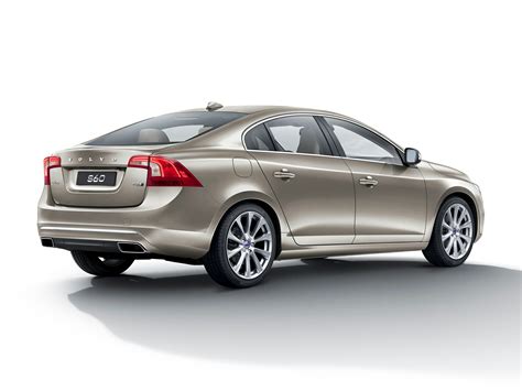 2017 Volvo S60 Inscription Specs, Price, MPG & Reviews | Cars.com