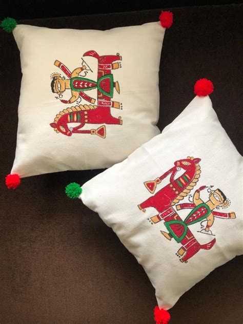 Hand Block Print Durga Print Cotton Cushion Cover – MnR Decor