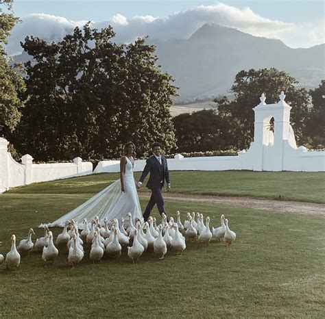 Best Wedding Bride Entrance 的图像结果