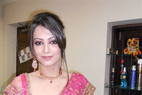 Chitra Beauty Salon - Makeup Salon - Mahipalpur - Aerocity - Vasant ...