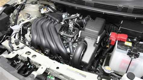 Nissan-Sunny-2013-XV-Interior Car Photos - Overdrive