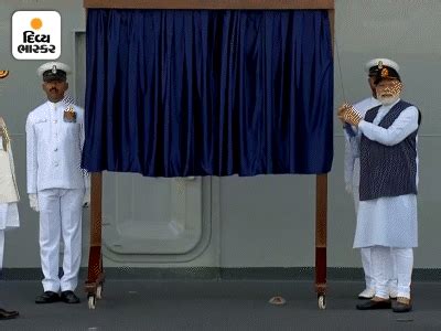 India's largest aircraft carrier, PM arrives at Cochin Shipyard, given ...