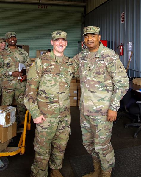Lieutenant General Piggee Visits Logisticians in Pacific to See ...