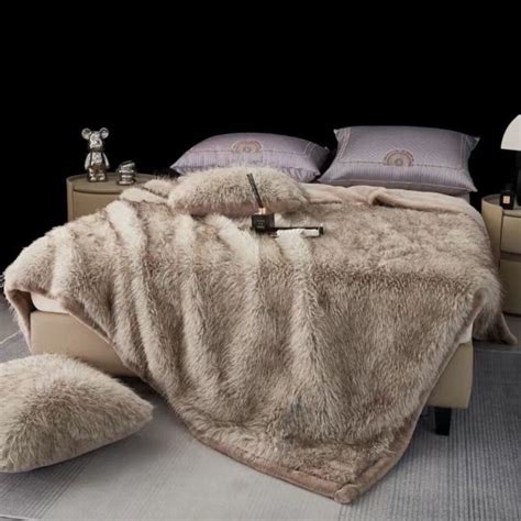 Blankets | The Gharnish