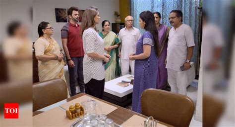 Mazhya Navryachi Bayko written update, May 20, 2019: Radhika decides to ...