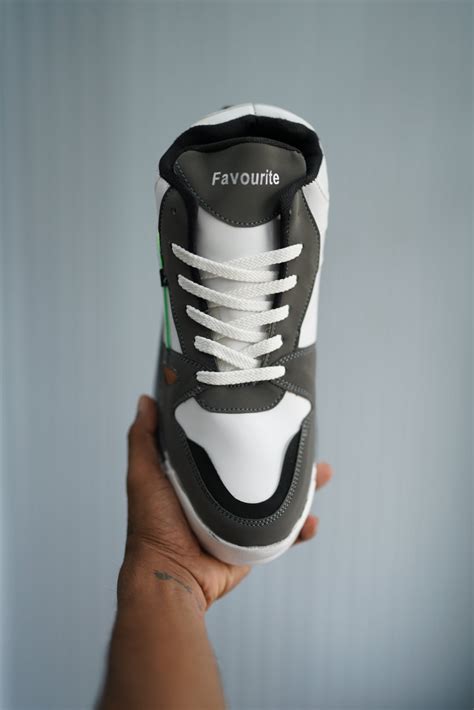 Buy Men’s Shoes Online - Stylish & Comfortable Footwear – 7 Man