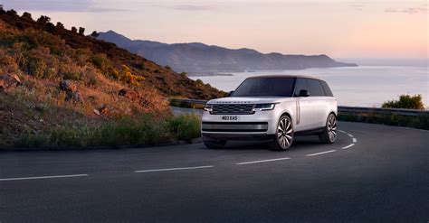 Range Rover 2022 Wallpaper