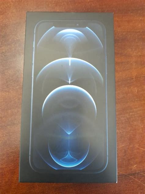 iPhone 12 Pro Blue Color 的图像结果