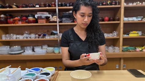 Kyoto: Traditional Japanese Pottery Painting Workshop - Klook India