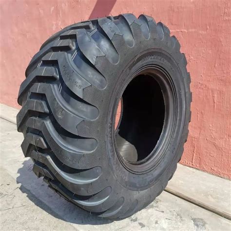 Durable 400/60-15.5 Agricultural Tire for Farming Implements