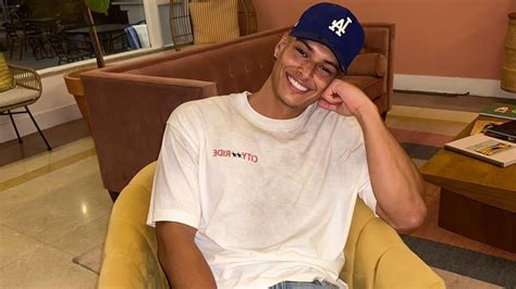 Who is Marlon? Details explored as Twitch streamer gets Gorilla Glue in ...