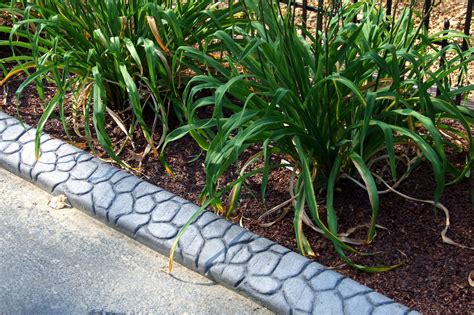 Concrete Edging Borders | Designer Landscapes