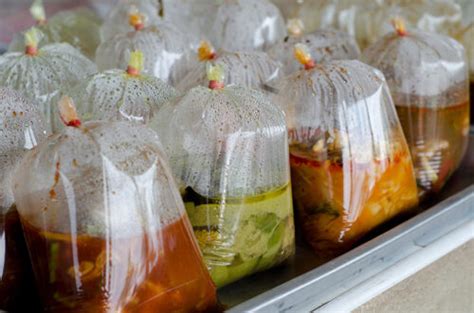 ZAT BERBAHAYA YANG TERKANDUNG DALAM PLASTIK DAN DAMPAKNYA - Jual ...