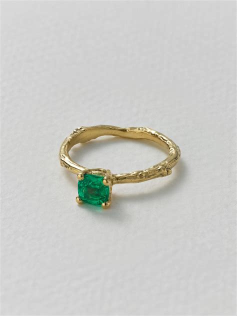 Columbian Emerald 0.54ct Hoya Ring | Alex Monroe Fine Jewellery