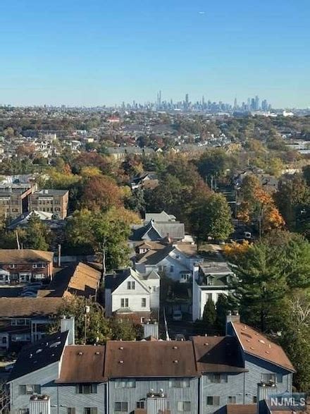 Passaic NJ Real Estate & Homes for Sale - Homes.com